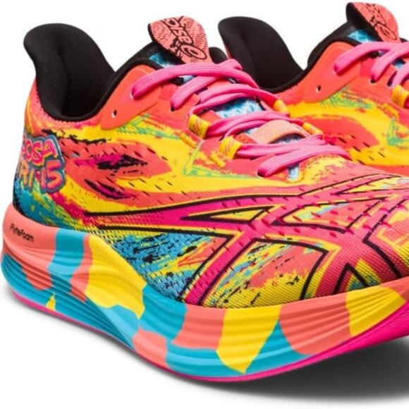 Year End Closet Clearance Asics Noosa Tri 15 Running Shoes - Men's size 13 - Picture 1 of 4
